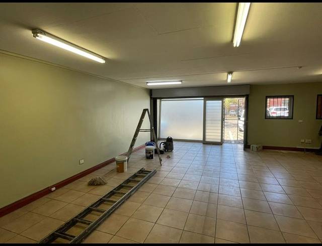 INDUSTRIAL PROPERTY TO RENT IN HENNOPSPARK